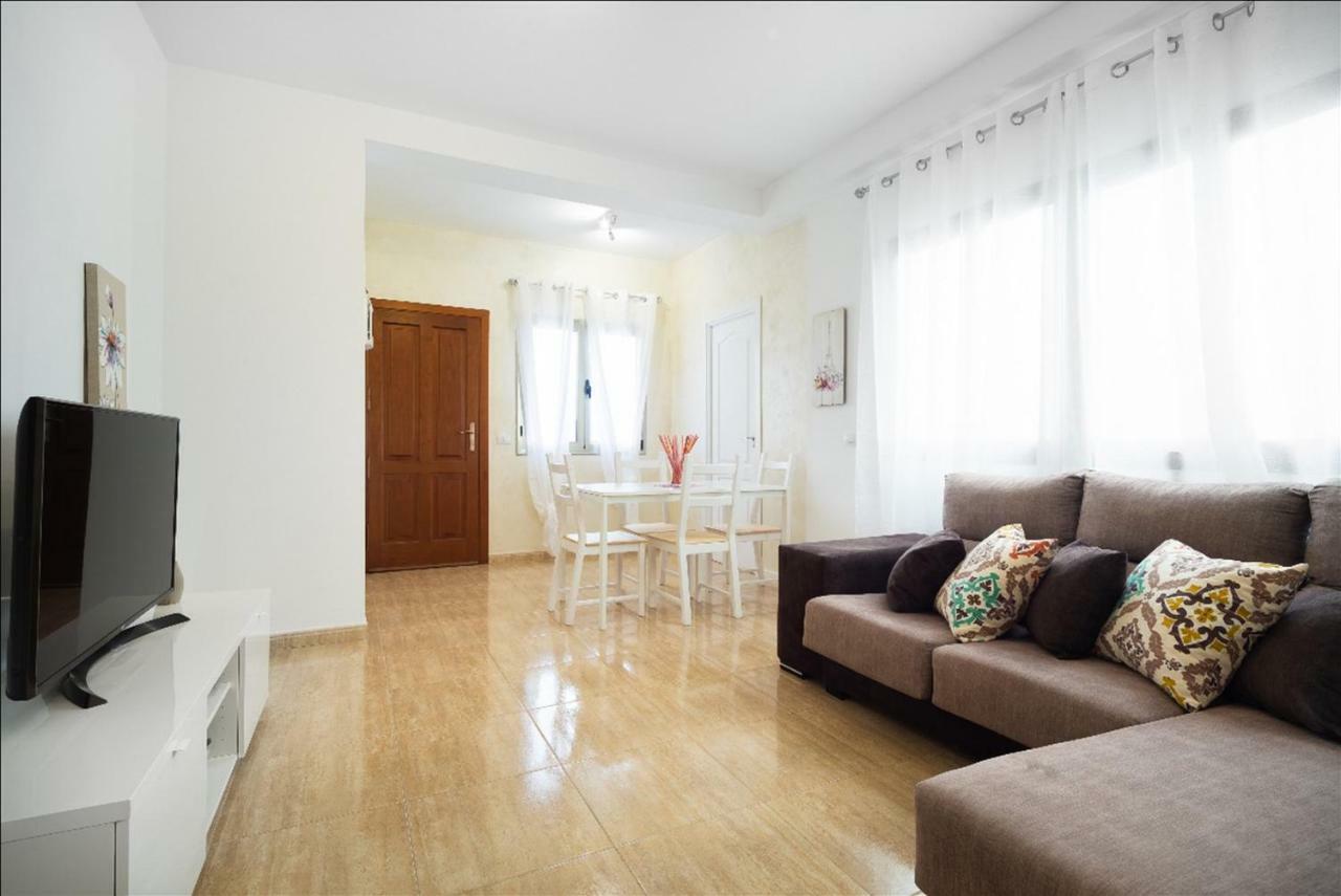 Canary House Gold Vecindario  Luaran gambar